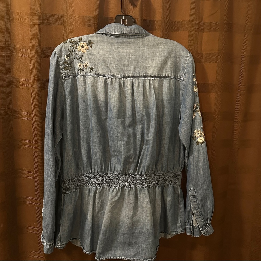 VINTAGE X AMERICA BLUE Denim Embroidered Blouse size Large - Picture 4 of 6
